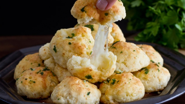 Garlic Cheese Bombs