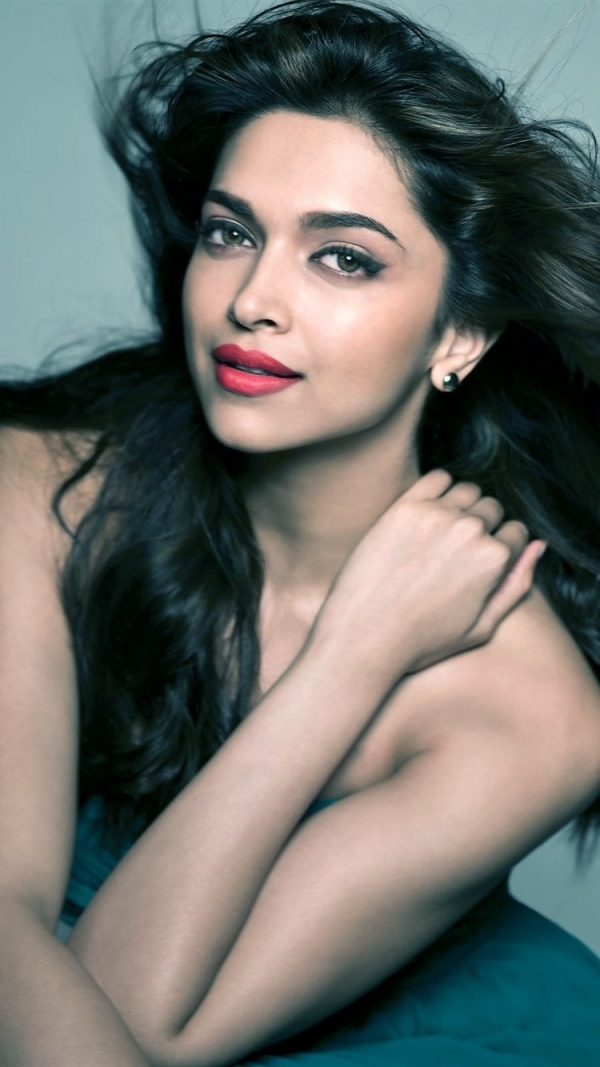 Deepika_Padukone_hot_images