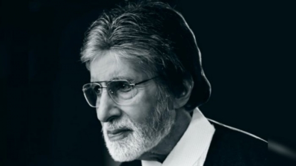 Amitabh_bachchan_going_to_surgery