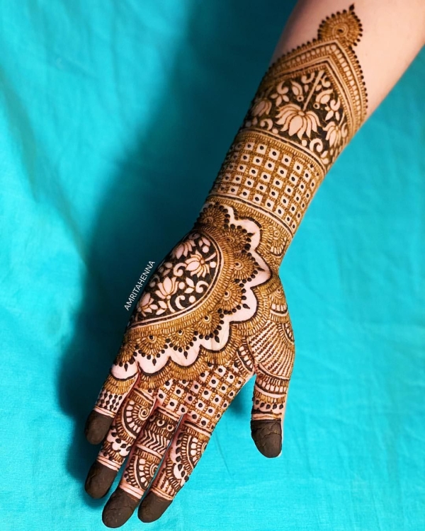 bridal mehndi designs for full hands 2022